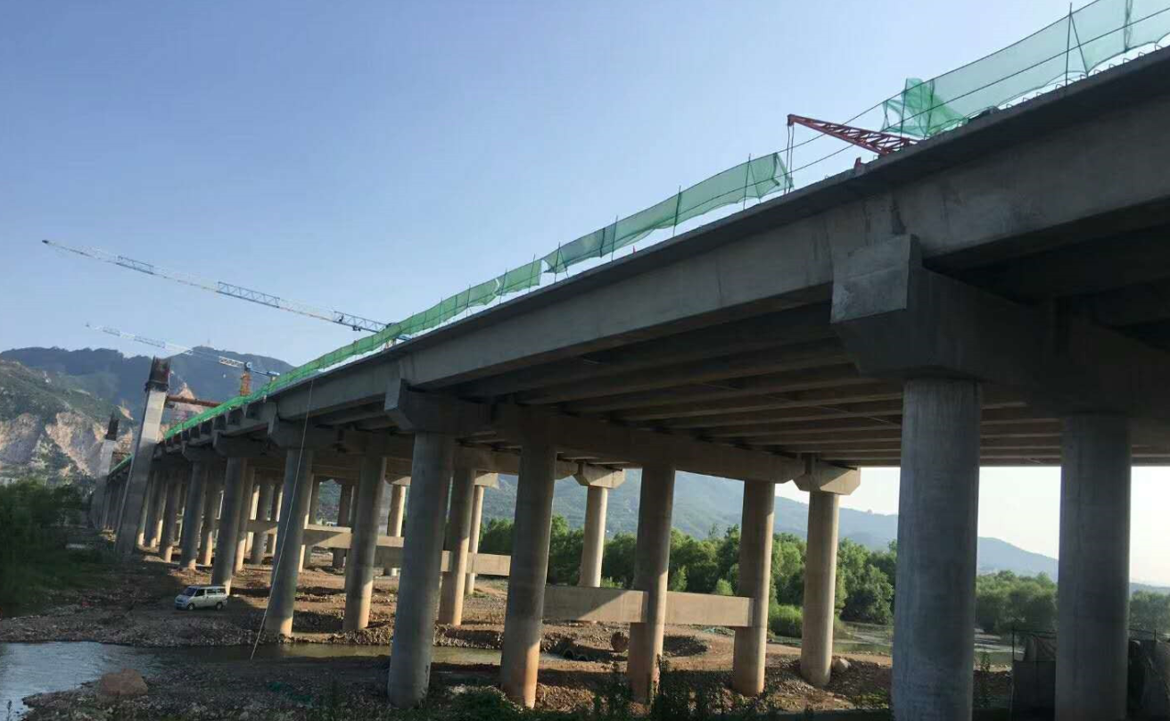 用偉志鋼模板,建優(yōu)質(zhì)橋梁工程